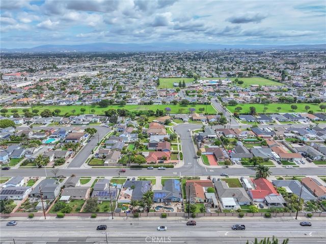 17267 Santa Isabel, Fountain Valley, CA 92708