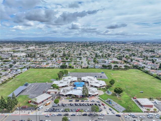 17267 Santa Isabel, Fountain Valley, CA 92708