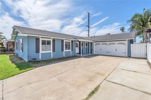 17267 Santa Isabel, Fountain Valley, CA 92708