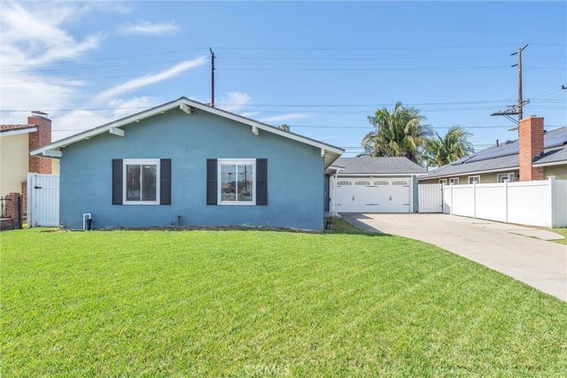 17267 Santa Isabel, Fountain Valley, CA 92708