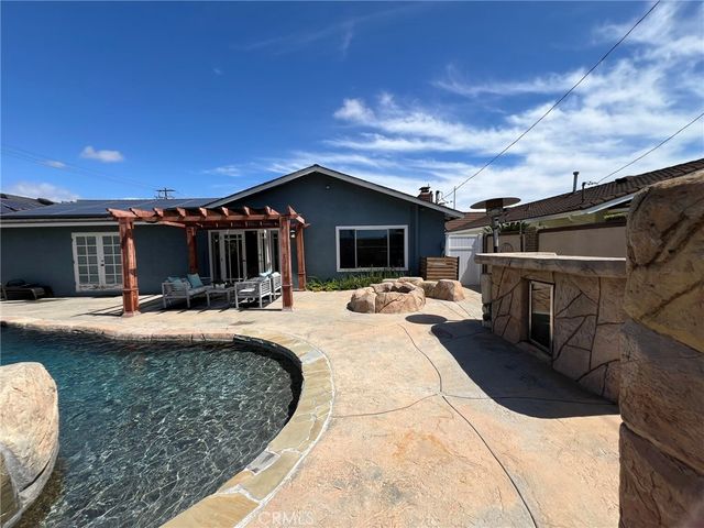 17267 Santa Isabel, Fountain Valley, CA 92708