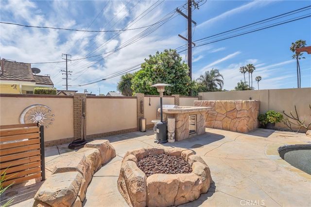 17267 Santa Isabel, Fountain Valley, CA 92708