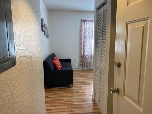 7326 Collins Ave 105, Miami Beach, FL 33141