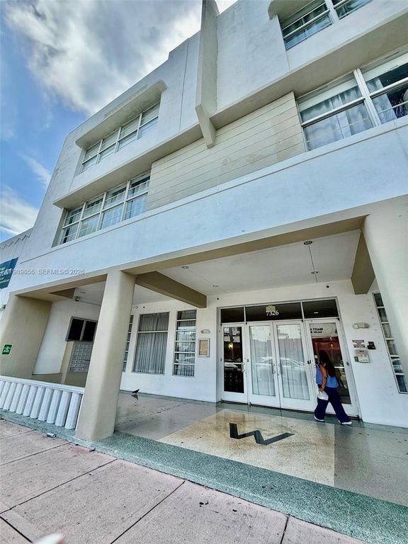 7326 Collins Ave 105, Miami Beach, FL 33141