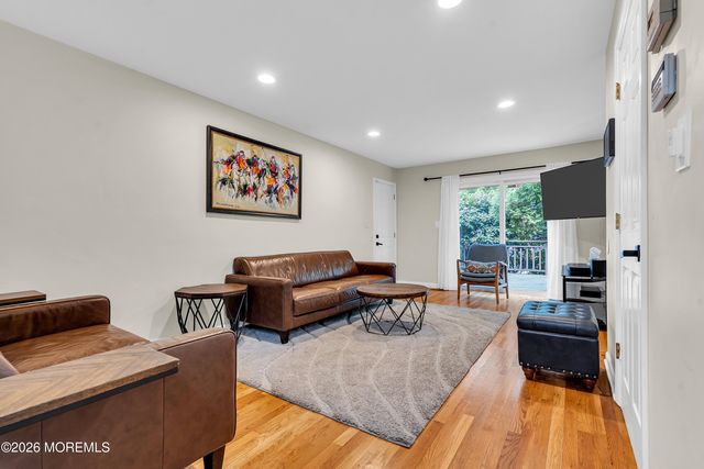 9 Colt Court, East Brunswick, NJ 08816