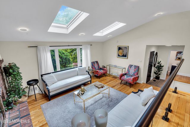 9 Colt Court, East Brunswick, NJ 08816