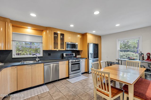9 Colt Court, East Brunswick, NJ 08816