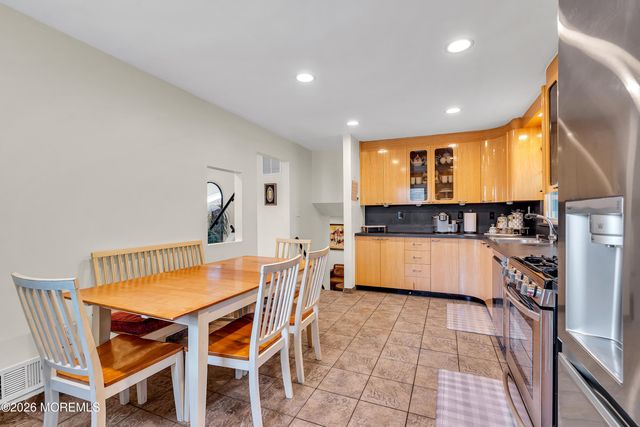 9 Colt Court, East Brunswick, NJ 08816
