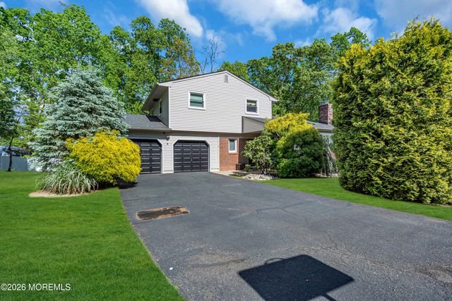 9 Colt Court, East Brunswick, NJ 08816