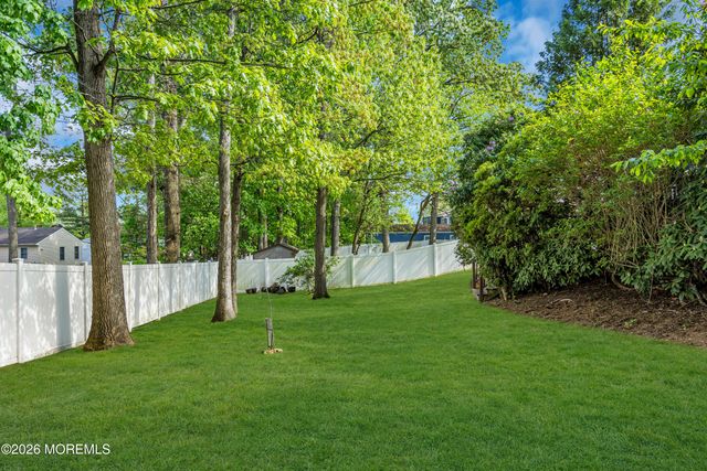 9 Colt Court, East Brunswick, NJ 08816