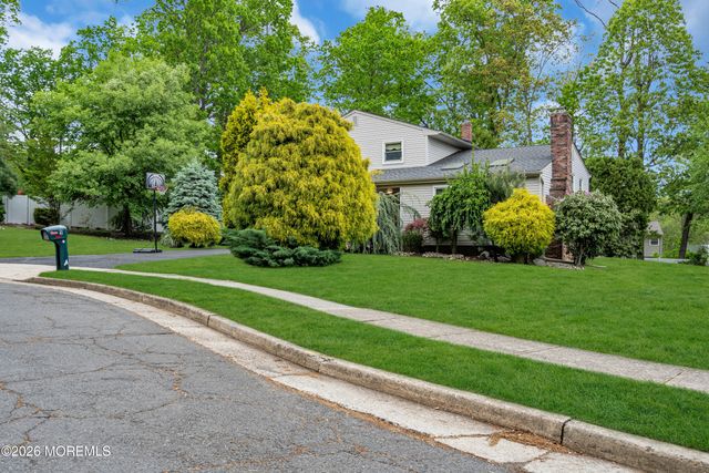 9 Colt Court, East Brunswick, NJ 08816