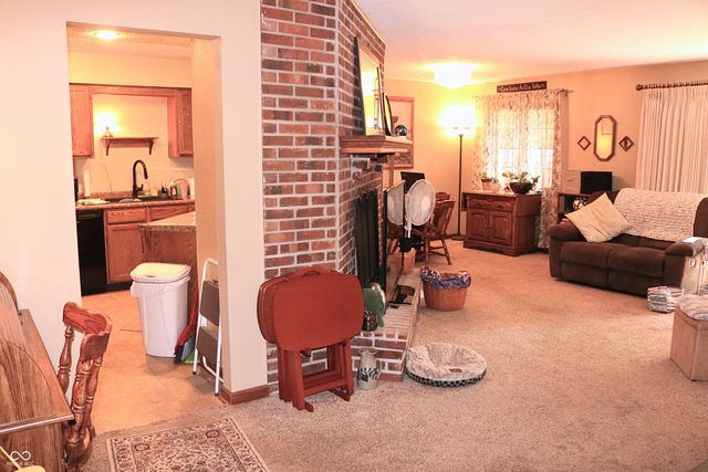 1109 B W Market Street, Crawfordsville, IN 47933