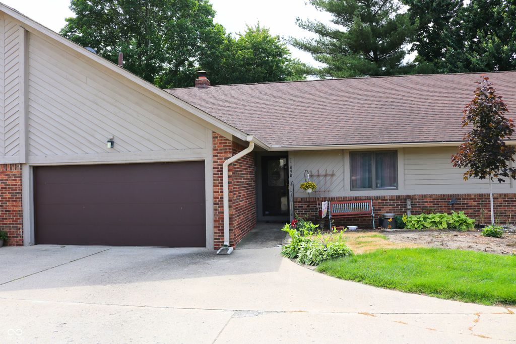 1109 B W Market Street, Crawfordsville, IN 47933