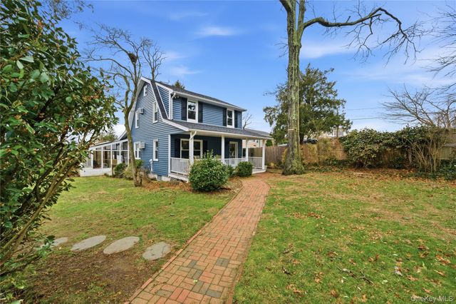 1 & 2 Finnin Place, Bayville, NY 11709