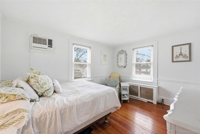 1 & 2 Finnin Place, Bayville, NY 11709