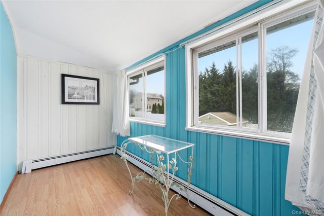 1 & 2 Finnin Place, Bayville, NY 11709