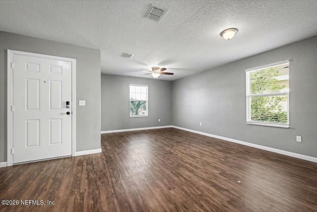 77703 LUMBER CREEK Boulevard, Yulee, FL 32097