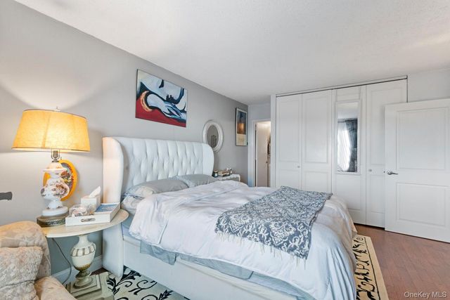 25-40 Shore Boulevard 6A, Astoria, NY 11102