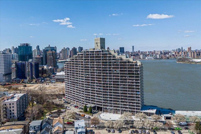 25-40 Shore Boulevard 6A, Astoria, NY 11102