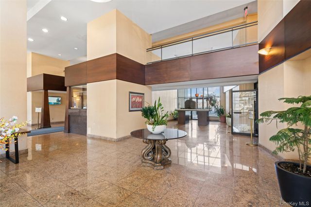 25-40 Shore Boulevard 6A, Astoria, NY 11102