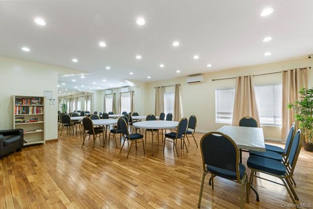 25-40 Shore Boulevard 6A, Astoria, NY 11102