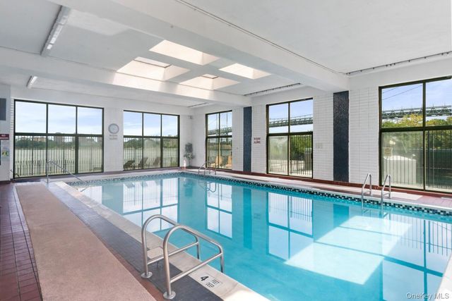 25-40 Shore Boulevard 6A, Astoria, NY 11102