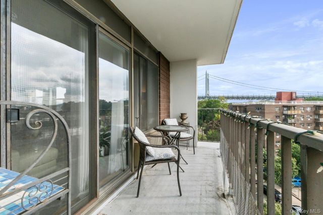 25-40 Shore Boulevard 6A, Astoria, NY 11102