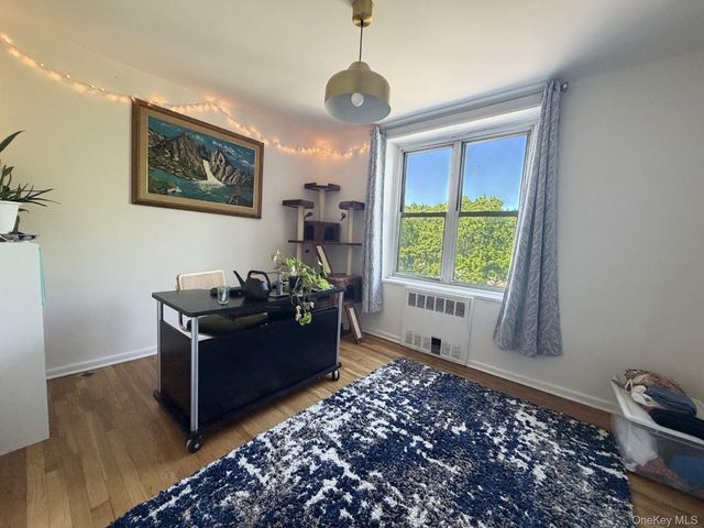 209-15 18th Avenue 4K, Bayside, NY 11360