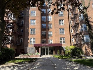 209-15 18th Avenue 4K, Bayside, NY 11360