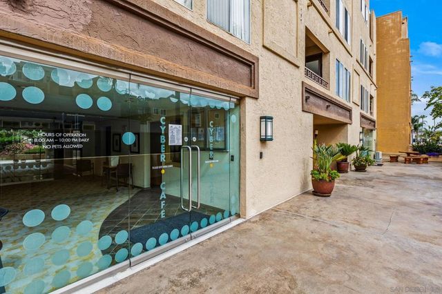 8889 Caminito Plaza Centro 7225, San Diego, CA 92122
