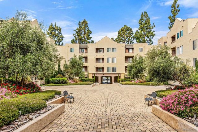 8889 Caminito Plaza Centro 7225, San Diego, CA 92122