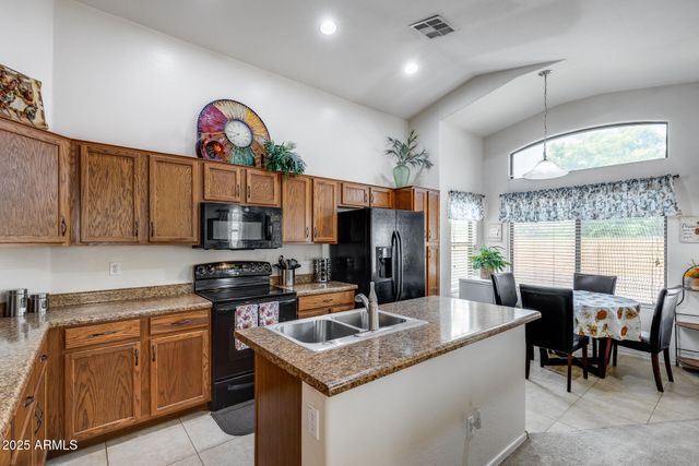 6108 S 53RD Drive, Laveen, AZ 85339