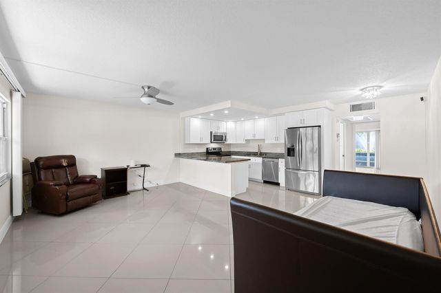 2503 Antigua Terrace E1, Coconut Creek, FL 33066