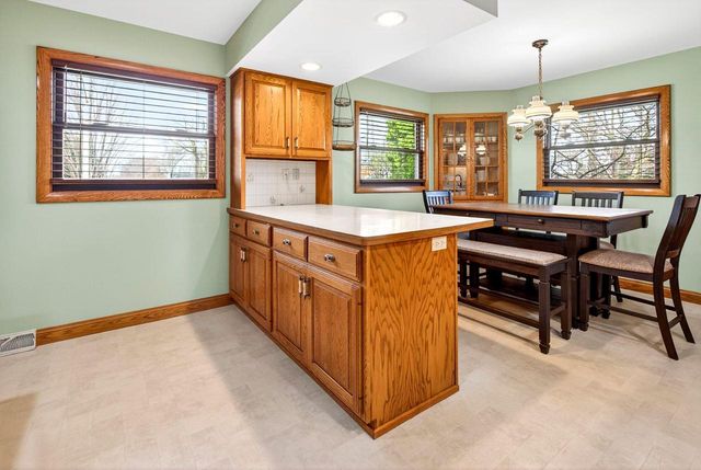 203 E Peckham STREET, Neenah, WI 54956