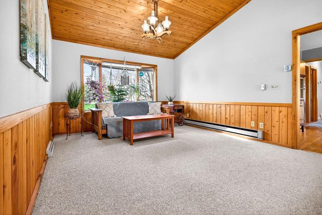 203 E Peckham STREET, Neenah, WI 54956