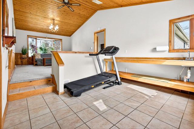 203 E Peckham STREET, Neenah, WI 54956