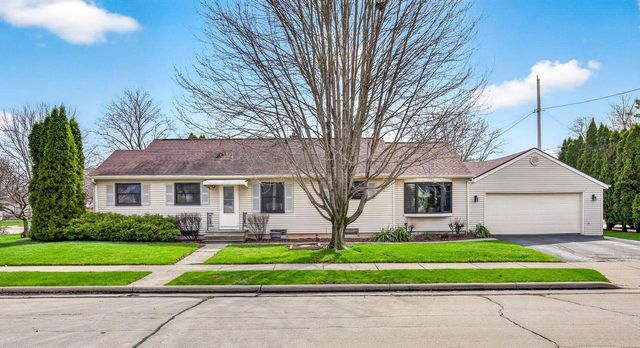 203 E Peckham STREET, Neenah, WI 54956