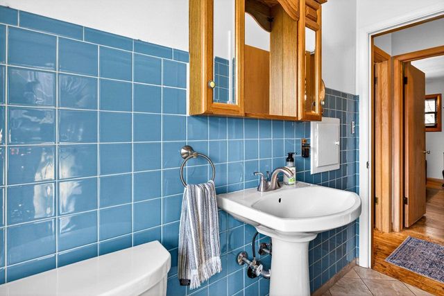 203 E Peckham STREET, Neenah, WI 54956