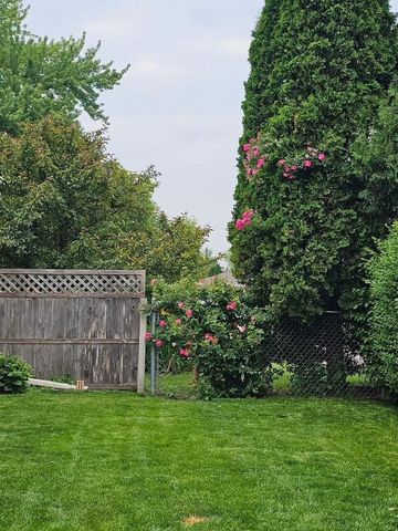 203 E Peckham STREET, Neenah, WI 54956
