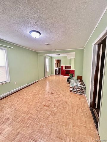 2388 Zinow Street, Hamtramck, MI 48212