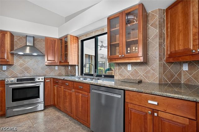 12661 Strathmore LOOP, Fort Myers, FL 33912