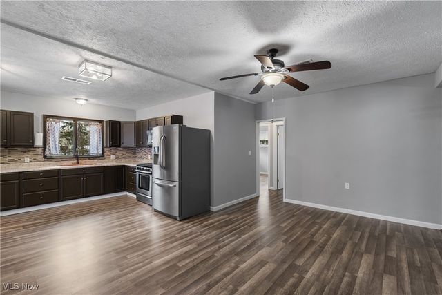 1821 Myersville Road, Akron, OH 44312