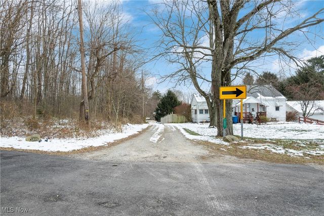 1821 Myersville Road, Akron, OH 44312