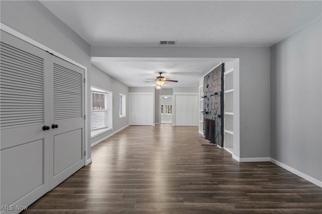 1821 Myersville Road, Akron, OH 44312