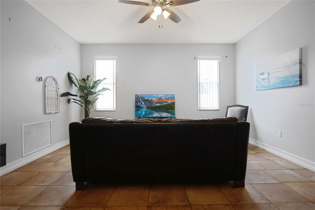 413 MARLBERRY LEAF AVENUE, Kissimmee, FL 34758