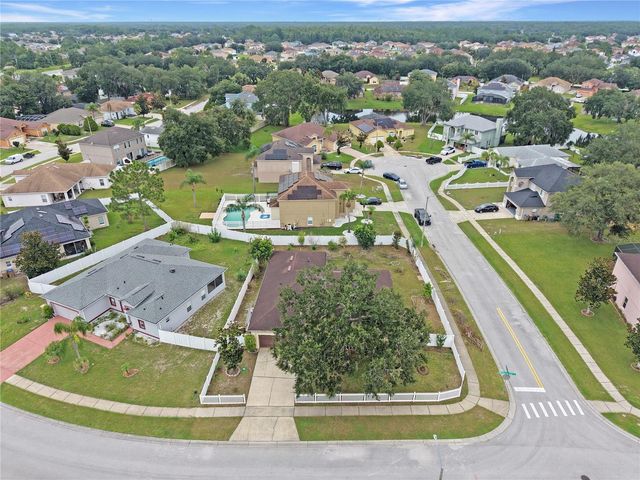 413 MARLBERRY LEAF AVENUE, Kissimmee, FL 34758