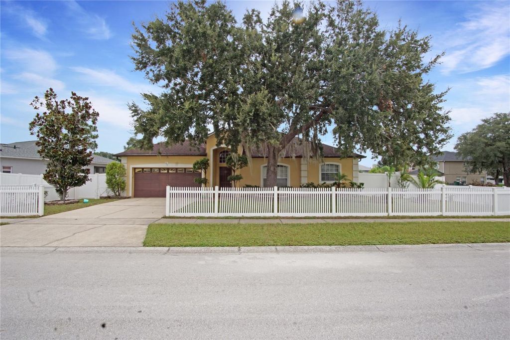 413 MARLBERRY LEAF AVENUE, Kissimmee, FL 34758