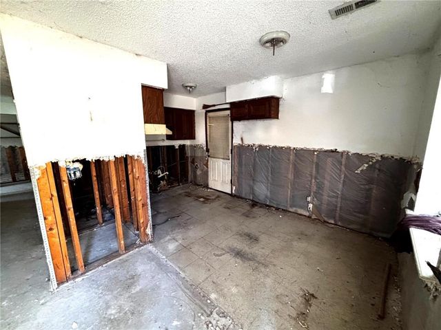 7127 Bales Avenue, Kansas City, MO 64132