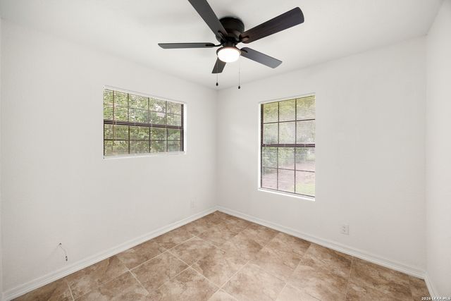 5230 SWANN LN, San Antonio, TX 78219