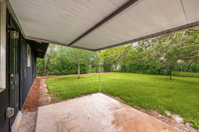 5230 SWANN LN, San Antonio, TX 78219